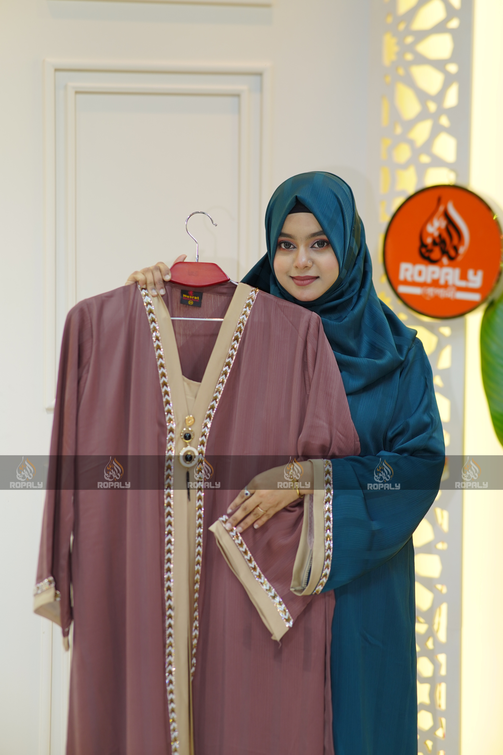 Untitled design - 2025-09-13T195403.106 Zafran Fabric Premium Abaya - Image 1